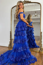 Robe de bal longue en tulle et dentelle à volants scintillants, collection 2025, bretelles spaghetti, corset et fente. 