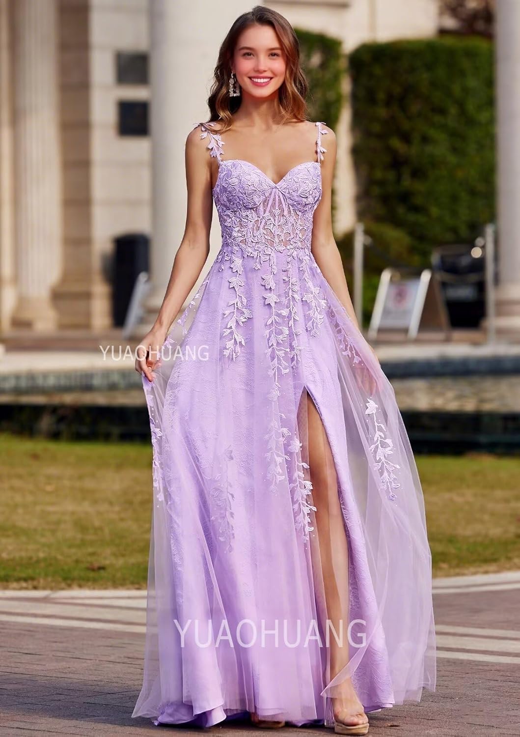 Robe de bal en tulle ornée d'appliqués de dentelle pour femme 2025, bretelles spaghetti, robe de soirée formelle avec fente 