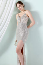 Robe de bal fourreau à sequins avec fente
