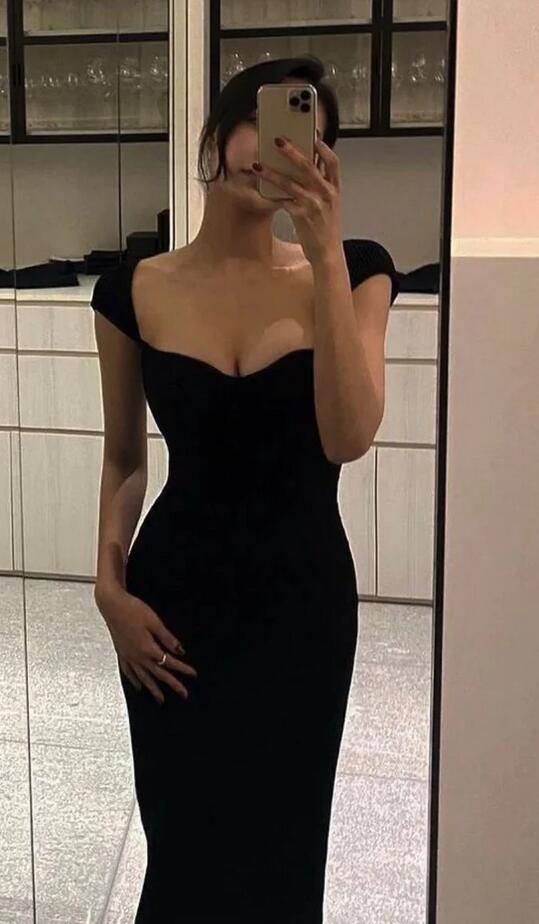 Robe de soirée noire simple, longue jusqu'au sol, à manches courtes Y1142