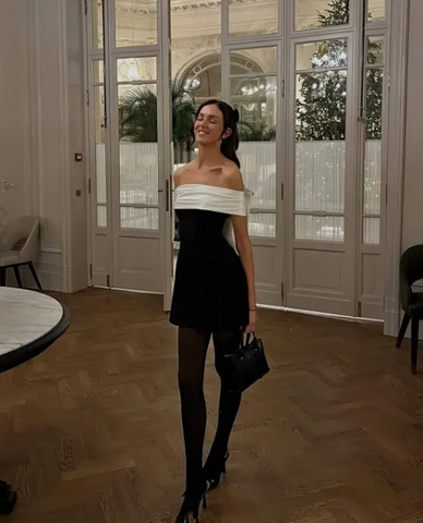 Elegante vestido de fiesta negro de satén sin tirantes, corte en A, con lazo Y8508