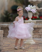 Elegante vestido rosa de niña de las flores hasta la rodilla con apliques florales 