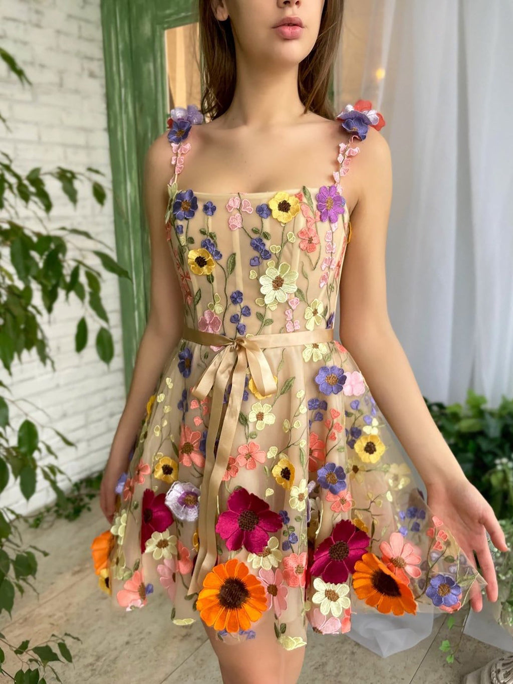 Vestido corto de fiesta de bienvenida con estampado floral en línea A y flores 3D