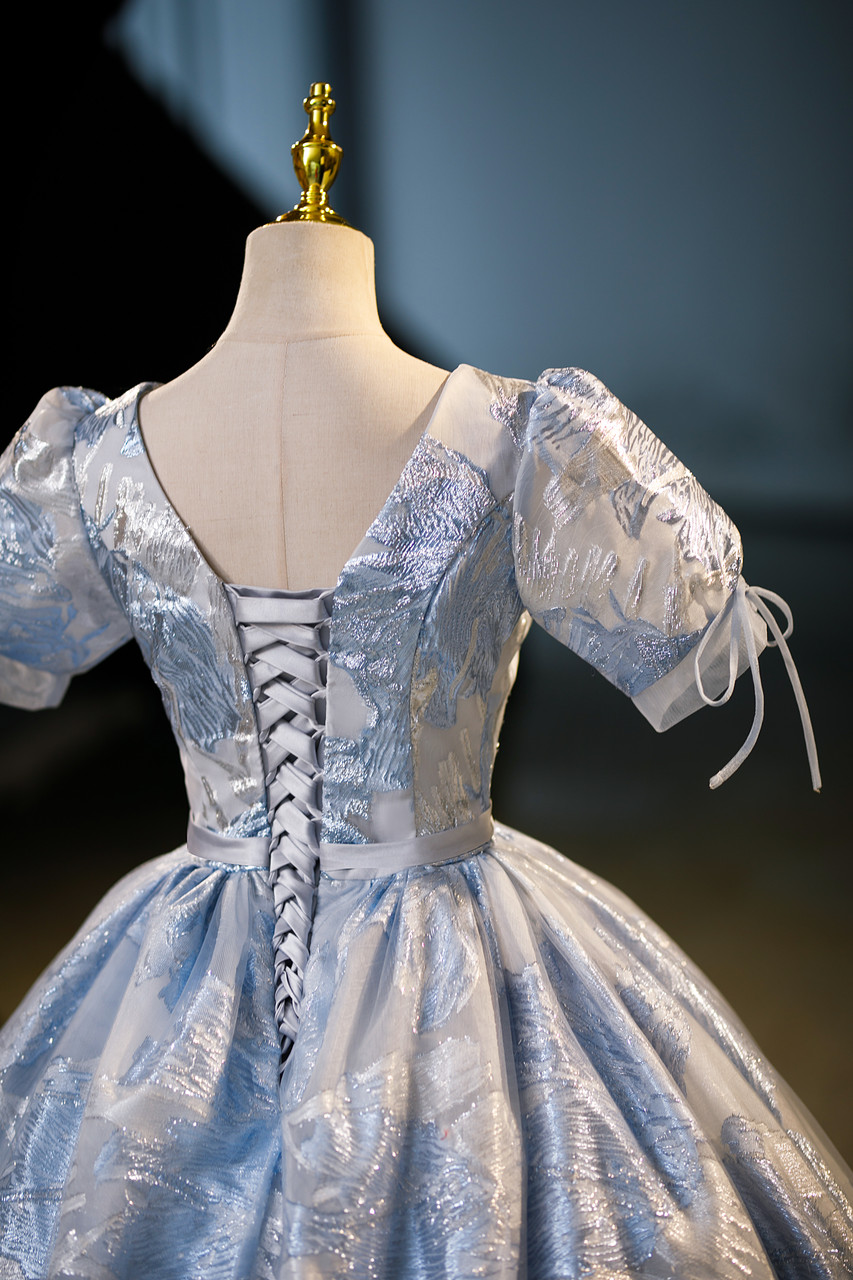 Elegante vestido de quinceañera azul estampado, corte en A, modelo Y7678