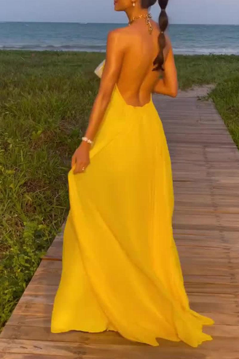 Elegantes vestidos de noche lisos sin espalda con cuello halter 