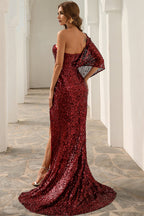 Elegant and stylish one shoulder sequined high-end ball gown