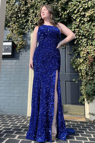 Robe de bal fourreau asymétrique rouge à sequins avec fente.