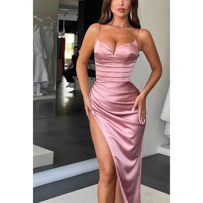 Robe de soirée longue froncée à bretelles spaghetti et fente 