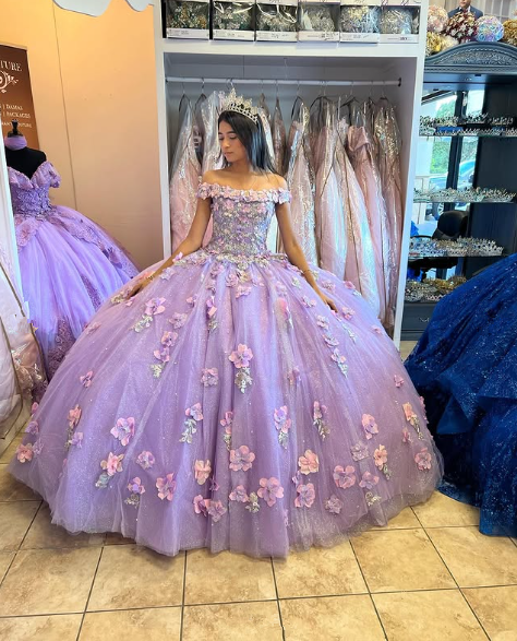 Vestido de princesa de tul brillante, elegante, con apliques de lavanda, hombros descubiertos y flores 3D, ideal para fiestas de quinceañera (Y285)