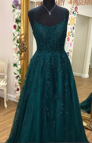 Robe de bal en tulle et dentelle, coupe trapèze, décolleté rond, bretelles spaghetti, référence Y1817