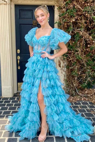 Vestido de fiesta de tul estampado de varias capas con corte en A y abertura