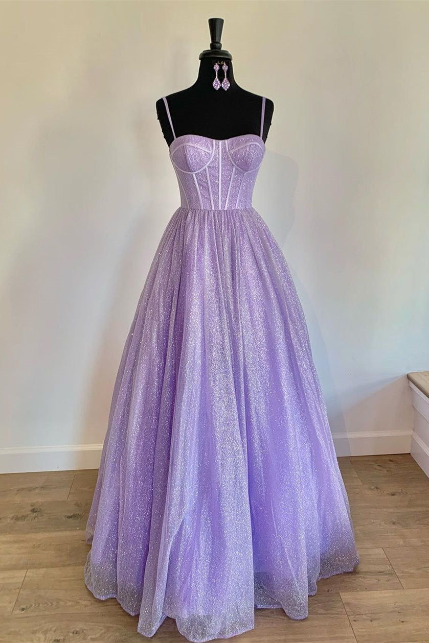 Vestido largo de tirantes color lavanda corte en A