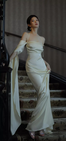 Robe de bal longue dos nu sexy en satin blanc à manches longues Y2080