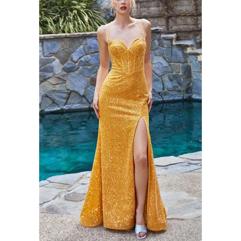 Vestido de noche largo con escote en forma de corazón, tirantes finos y lentejuelas