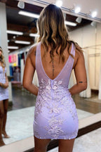 Gorgeous Bodycon Deep V Neck Short Homecoming Dress with Appliques