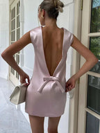 Vestido corto de satén TARUXY para mujer, sexy, sin espalda, con lazo, sin mangas, estilo tankini, ideal para fiestas y eventos elegantes. 