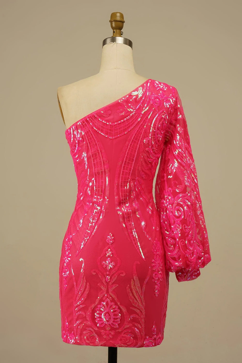 Vestido ajustado de fiesta con lentejuelas brillantes y un solo hombro
