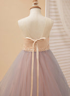 Vestido color champán de corte A con cola de tul satinado (010226776) 