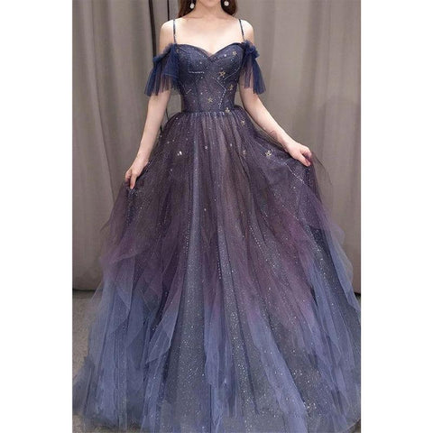 Robe de bal scintillante en tulle à bretelles spaghetti 