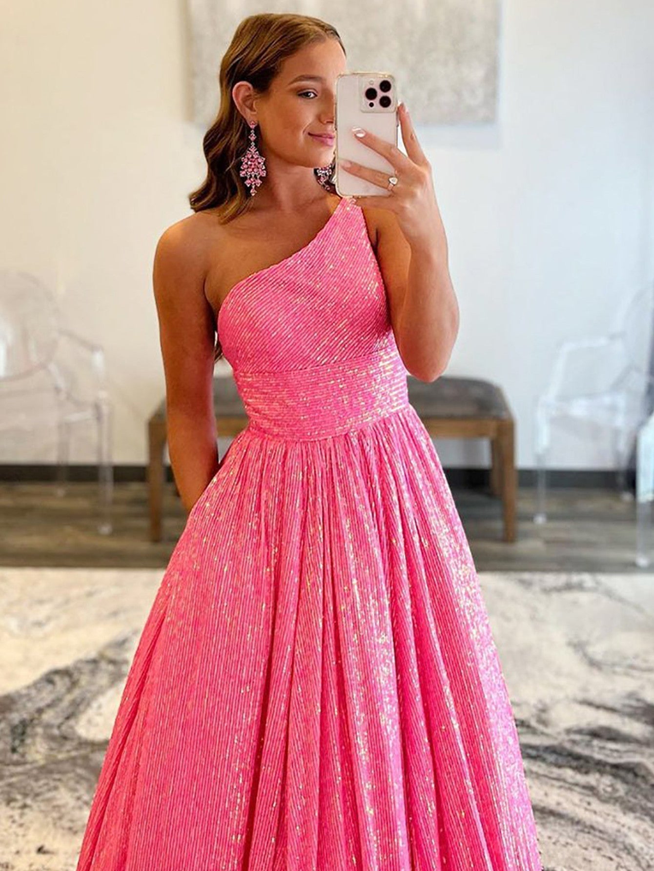 Vestido de fiesta de lentejuelas con un solo hombro, corte en A y bolsillos