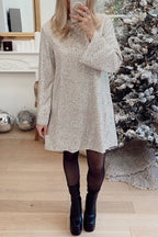 Robe mini ample à sequins et nœud papillon dans le dos, inspirée par Lost in Your Eyes 