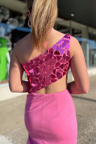 Robe de bal sirène rose asymétrique à découpe et fente sur le devant