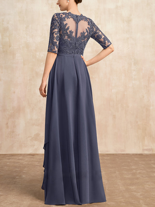Robe longue en mousseline et dentelle 