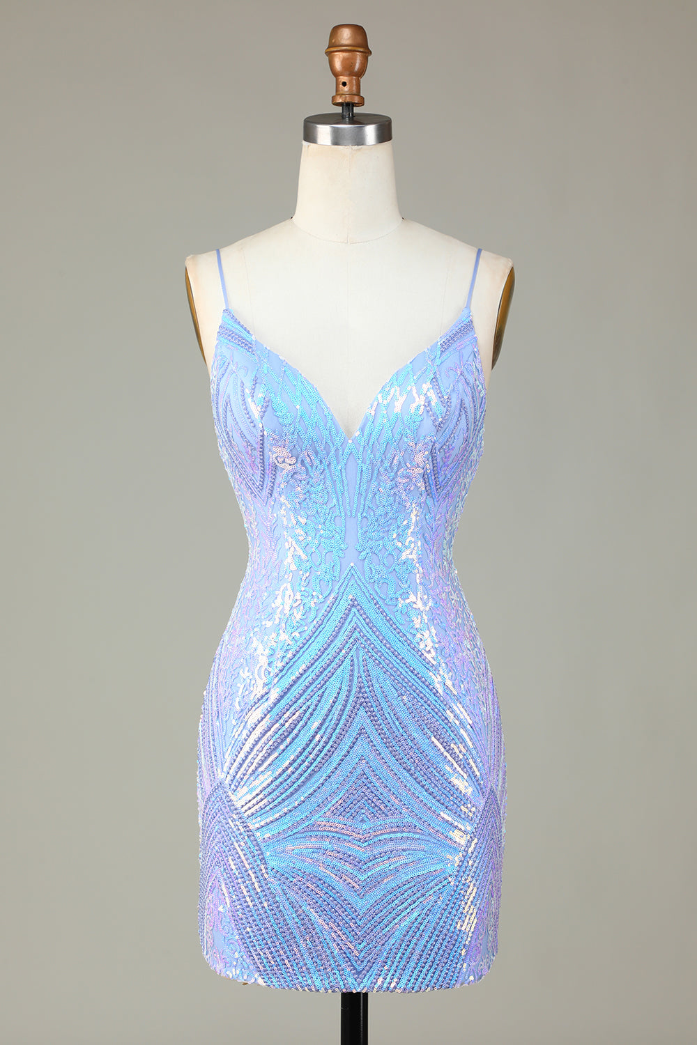 Vestido corto azul de tirantes finos estilo tubo con apliques para baile de bienvenida