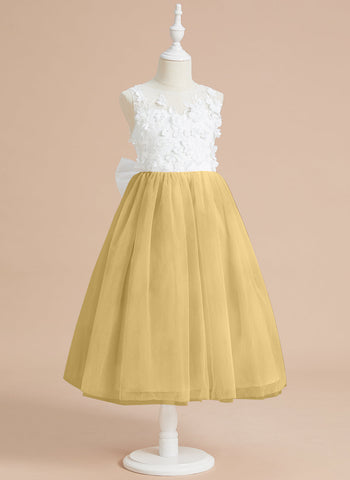 Vestido midi de encaje floral y lazo grande 