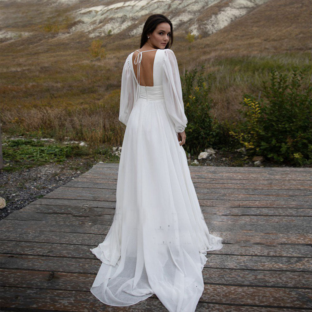 Robe de mariée simple à manches bouffantes, longue, dos nu, style A, robe de mariée de plage, traîne balayée, en mousseline de soie. 