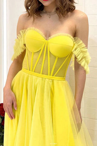 Vestido de fiesta amarillo corsé con hombros descubiertos