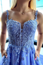 Vestido de fiesta de tul y encaje con tirantes finos, corte en A y bolsillos
