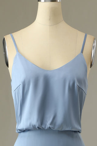 Vestido largo de dama de honor gris y azul con tirantes finos