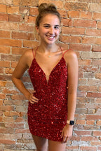 Vestido corto de fiesta con lentejuelas y espalda cruzada