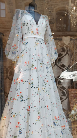 French Elegant Floral Chiffon Long Sleeve Bridal Dress ,V Neck Wedding Dress Y2065