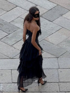Vestido de noche vintage negro sin tirantes con volantes – Vestido de noche transparente con cintura ceñida para gala y pasarela 
