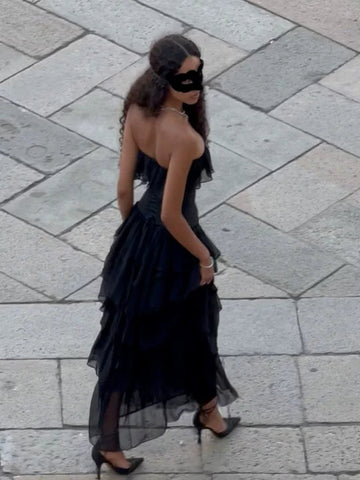 Robe bustier noire vintage à volants – Robe de soirée transparente cintrée à la taille, idéale pour les galas et les défilés 