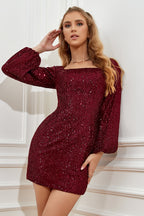 Vestido ajustado de lentejuelas color burdeos para baile de bienvenida con mangas