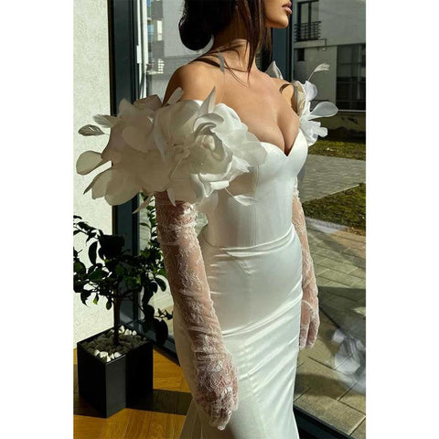 Robe de soirée trompette à manches longues et fleurs 