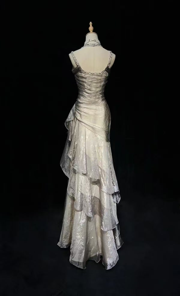 Elegante vestido de noche largo de corte A con capas Y7776