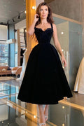 Robe de bal petite noire dos nu sans manches en solde