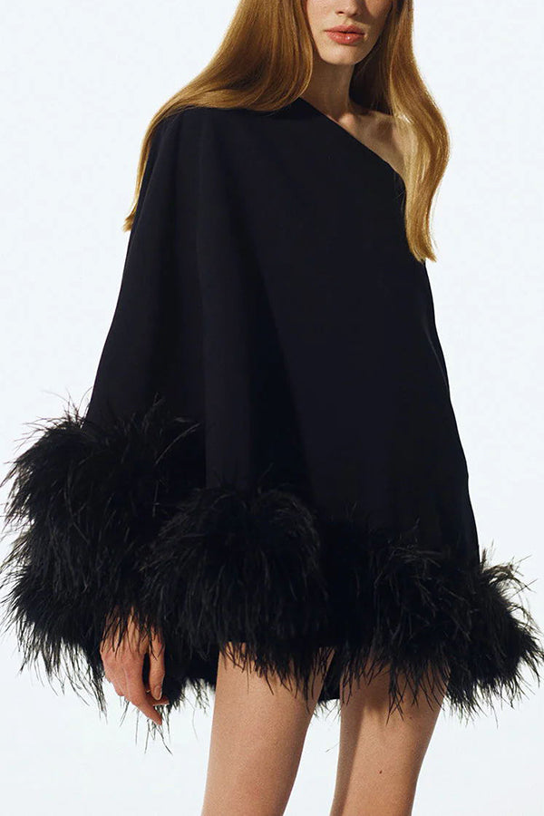 Robe mini de soirée asymétrique à ourlet plume Vegas Living 