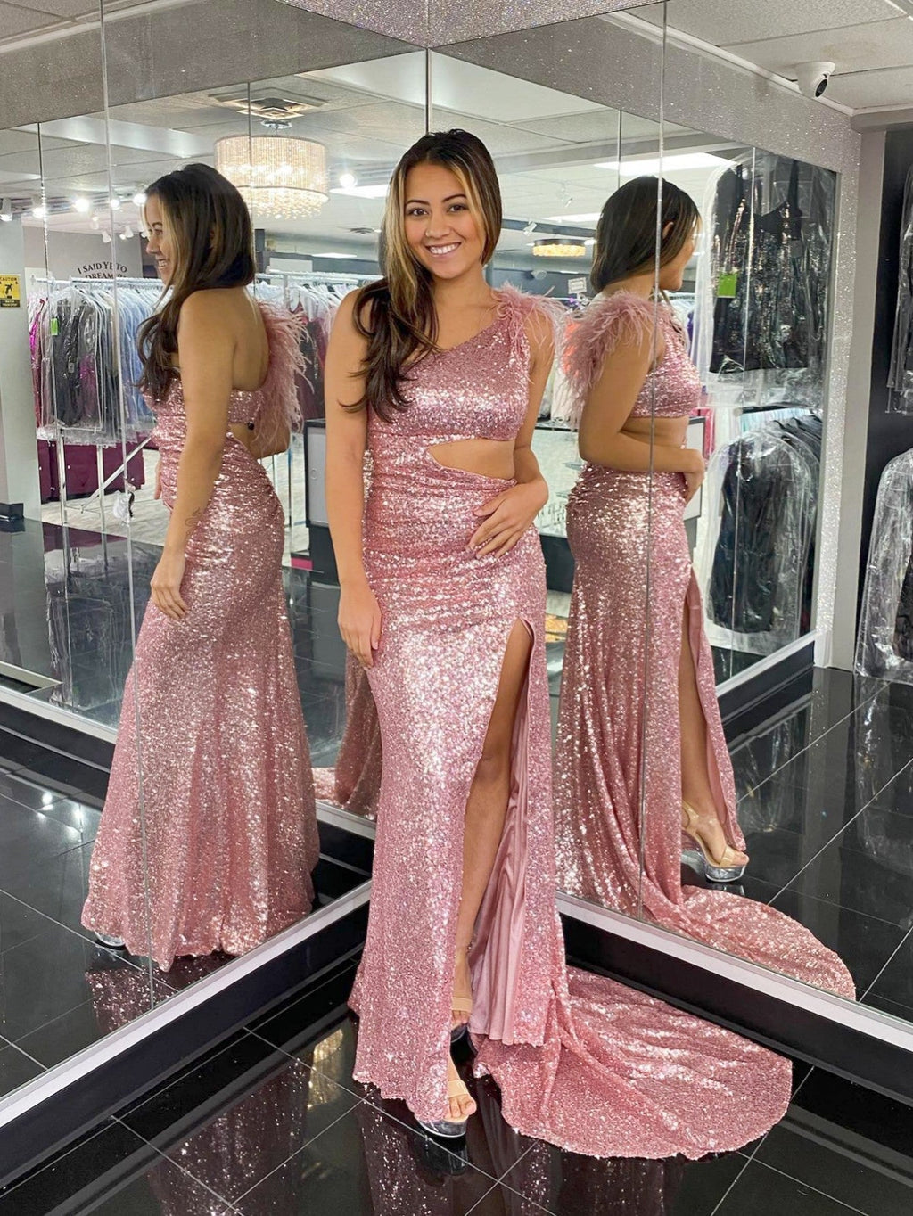 Vestido de sirena negro brillante único de un solo hombro para baile de graduación