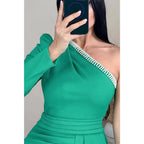 Vestido de noche de fiesta con abertura, manga larga, cuentas y un hombro 