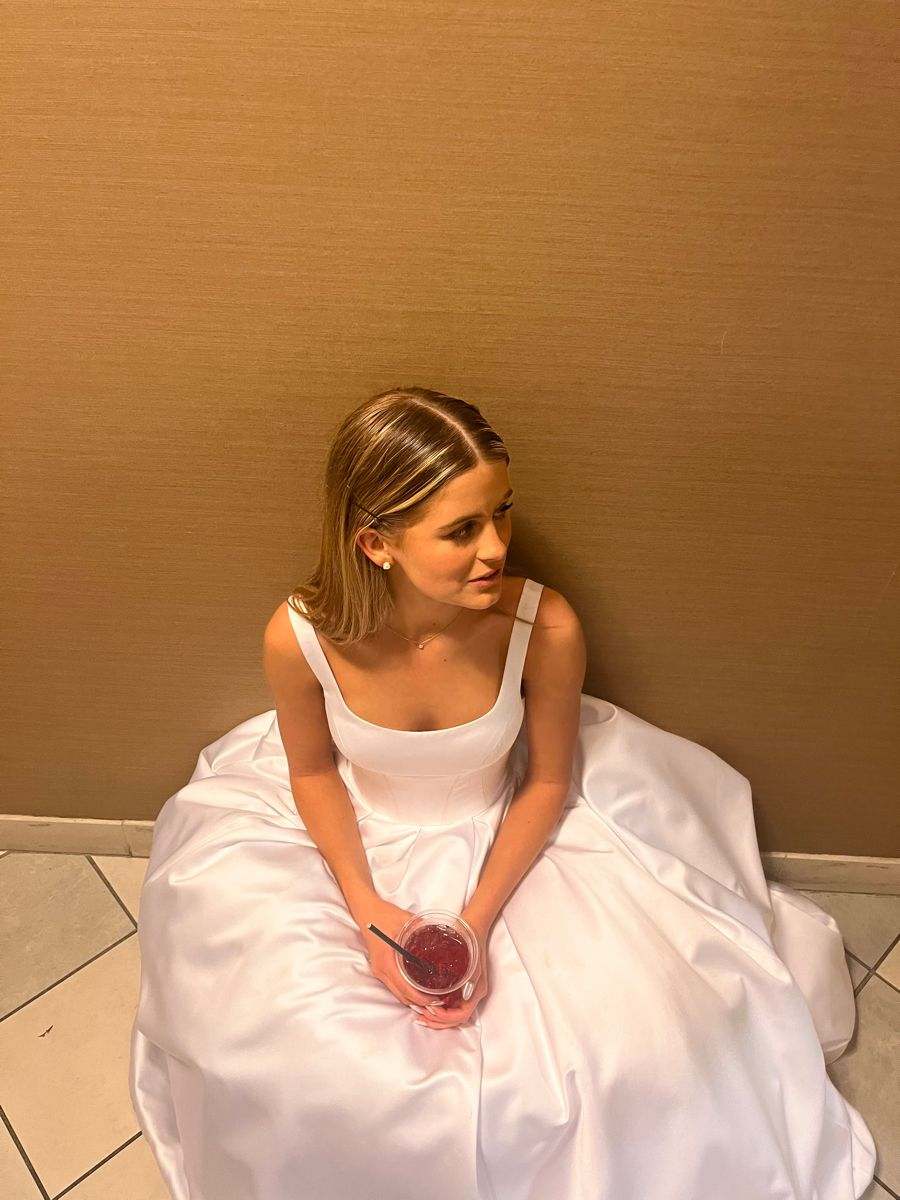 Robe de mariée longue classique en satin blanc, coupe trapèze, robe de mariée blanche simple Y4672