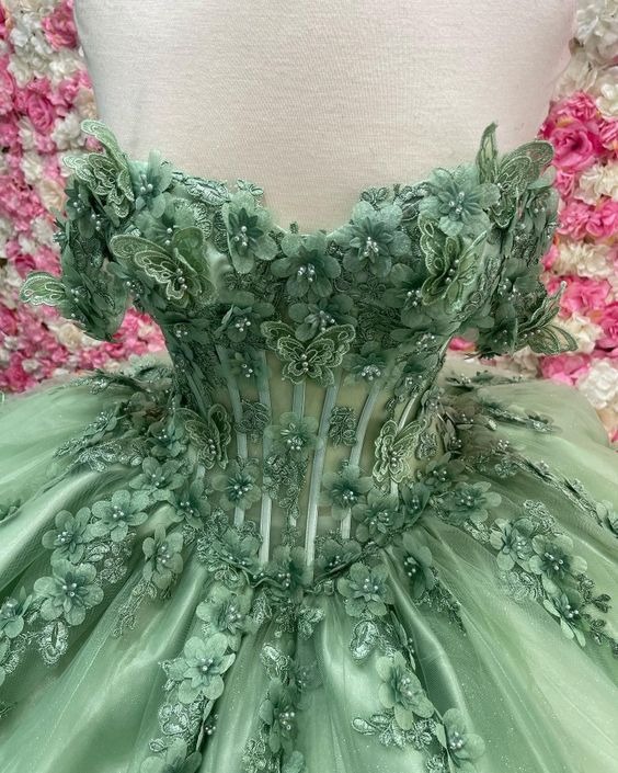 Vestido de quinceañera verde salvia con escote corazón, apliques de mariposa, vestido de tul para quinceañera, vestido de corte A con cordones, vestido de graduación de lujo Y4341