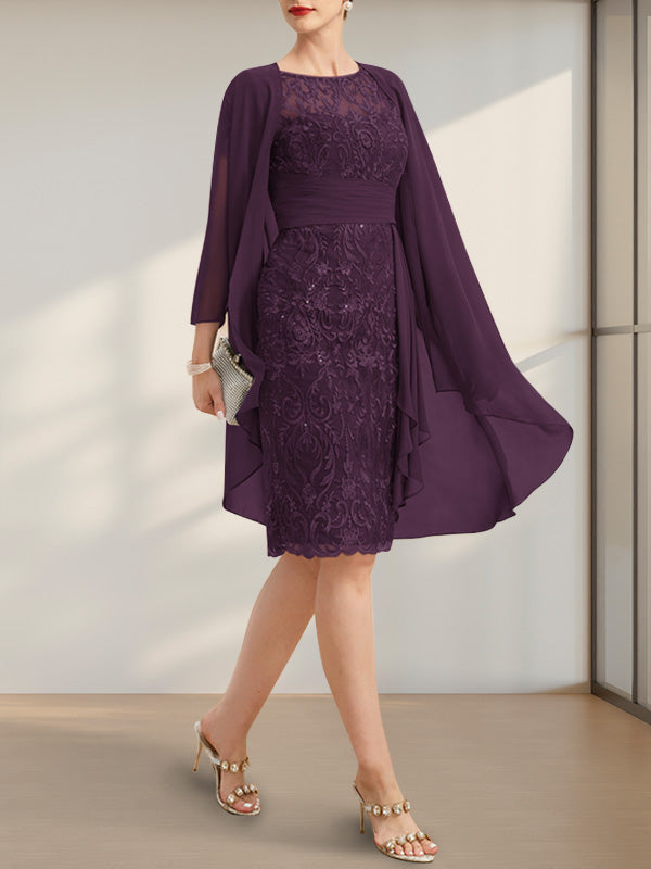 Vestido de novia de corte recto/columna, largo hasta la rodilla, de encaje y gasa, con escote ilusión, volantes en cascada y lentejuelas.