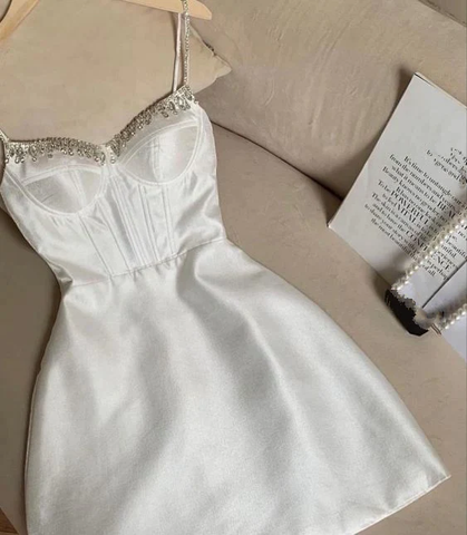 Vestido corto blanco para fiesta de bienvenida Y4431