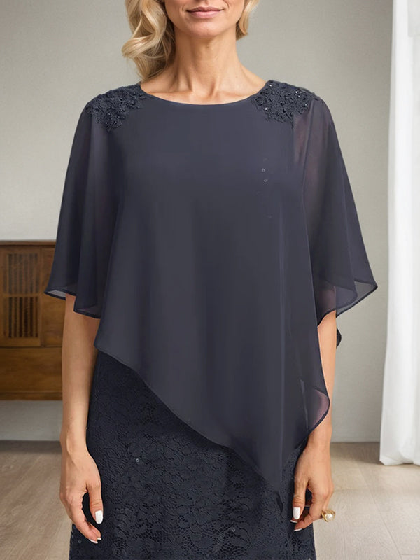 Robe fourreau/colonne longue en mousseline de soie et dentelle, ornée de sequins et de perles, pour la mère de la mariée.