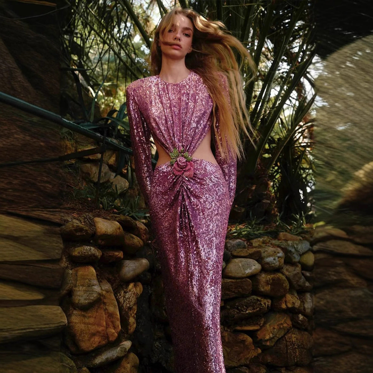 Vestido de fiesta con cintura fruncida y lentejuelas 